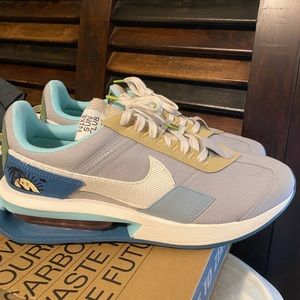 Nike Air Max Pre Day SE size 13